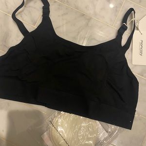 Maternity nursing sports bra